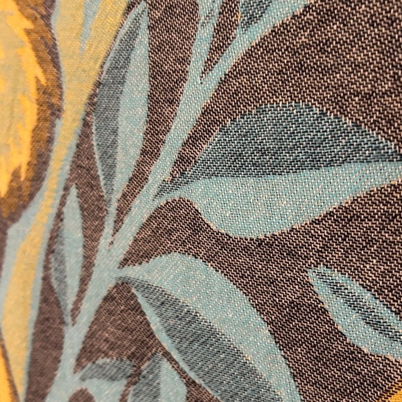 KOALA Heirloom Collection Blue +
Yellow Hand Crafted Loom Weave New Original 84" - Picture 7 of 16